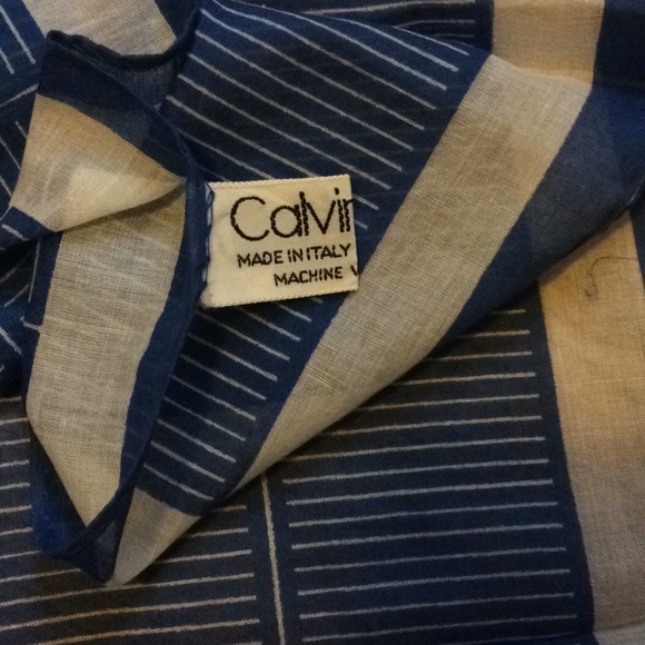 Calvin Kline Scarf - Picture 4 of 5